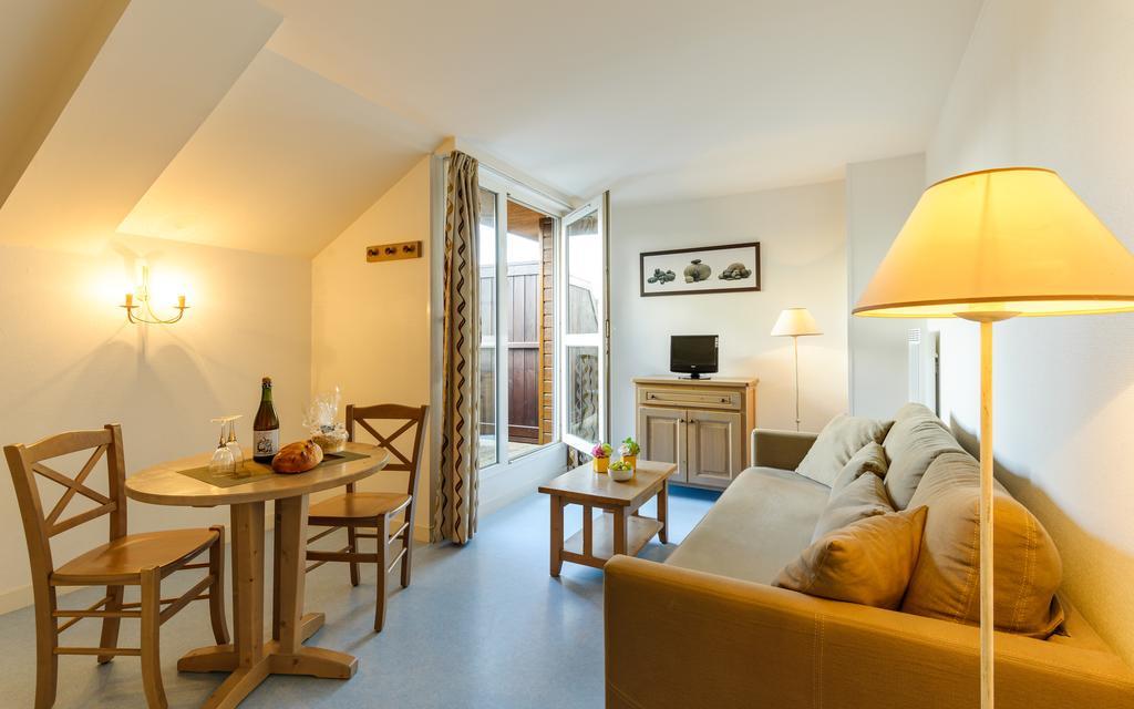 Lagrange Vacances Les Roches Douvres Saint-Briac-sur-Mer Ruang foto